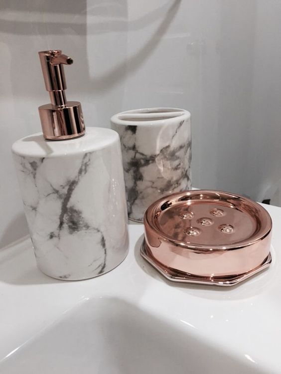 Bathroom Accessories (3)