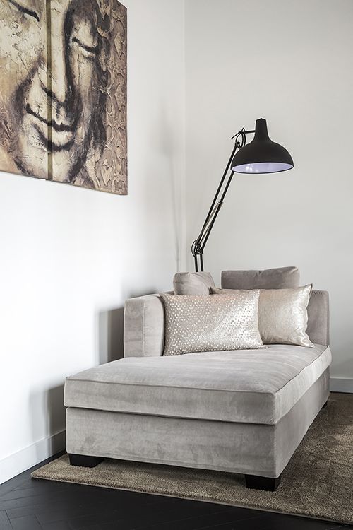 Chaise Lounge
